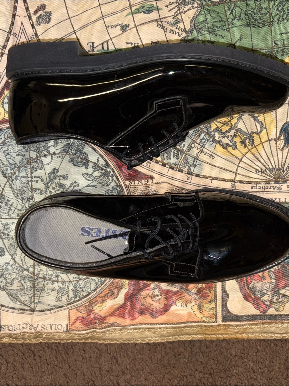 Bates Black Patent Leather Lace-Up Oxfords